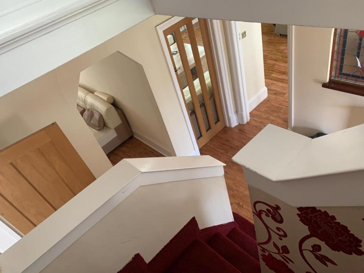 Mansion 8 Bedrooms In Private Gated Ave Huge Garden Hot Tub Free Sauna Up To 23