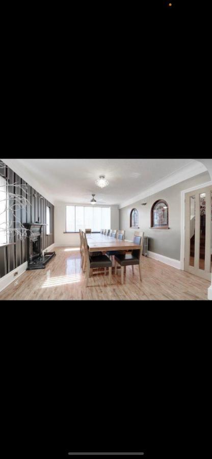Mansion 8 Bedrooms In Private Gated Ave Huge Garden Hot Tub Free Sauna Up To 23